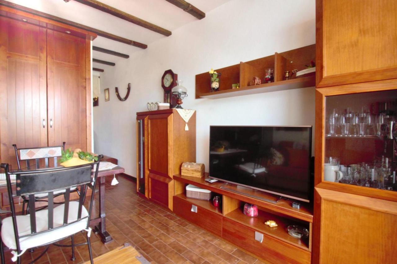 With A Canarian Atmosphere In The South Apartament *